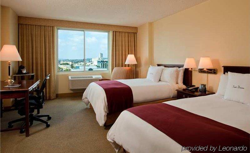 Doubletree By Hilton Los Angeles/Commerce Habitación foto